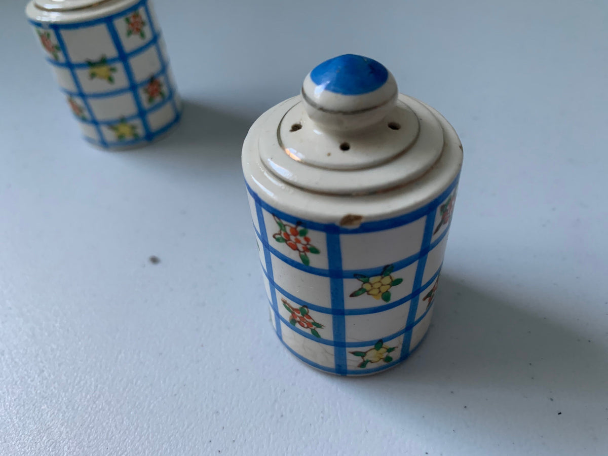 Vintage Condiment Set, Salt and Pepper and Sugar set, 3 Piece Salt & Pepper Shaker, Blue Check with Flowers Pattern, Condiment Table Setting