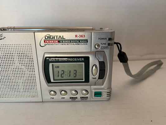 Vintage M-Zone Digital 10 Band Radio, Hi-Sensitivity Mini Radio with Alarm Clock, MZone Model R363, Multi Band Receiver, Mini Handheld Radio