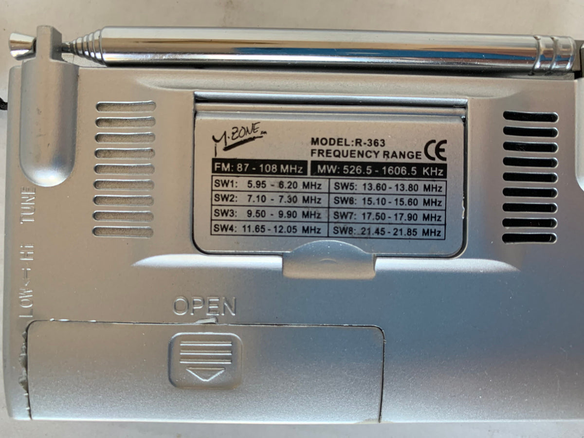 Vintage M-Zone Digital 10 Band Radio, Hi-Sensitivity Mini Radio with Alarm Clock, MZone Model R363, Multi Band Receiver, Mini Handheld Radio
