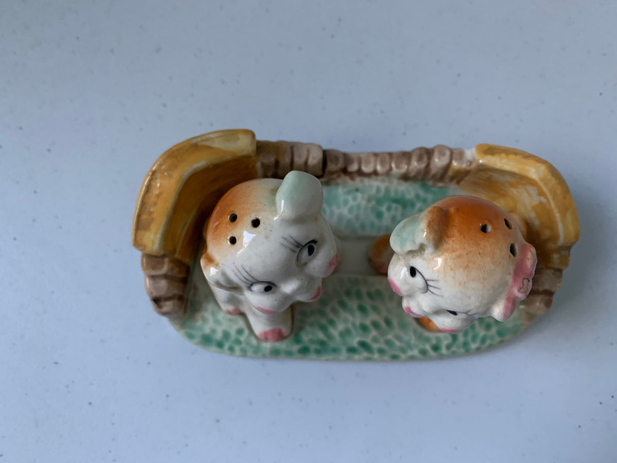 Vintage Dogs in Dog Bed Salt & Pepper Shakers, Dog Salt and Pepper Shaker, 3 Piece Salt Shaker Set, Anthropomorphic Dog Salt and Pepper, Dog