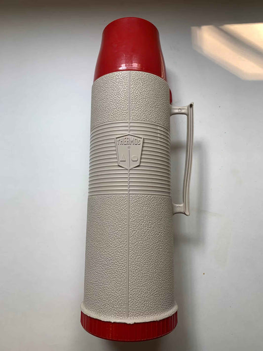 Vintage Thermos, Thermos Quart Size with Three Drink Cups, Removable Thermos Insert, Model 2402 Thermos, Cream Colour Brick Red Thermos 24F