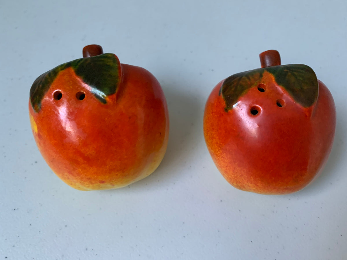 Vintage Apple Salt & Pepper, Japan Apples on their Sides Salt and Pepper Shakers, Red Apple With Green Stem Salt and Pepper Shakers, Apple