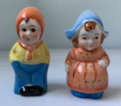 Vintage Dutch Boy and Girl Salt & Pepper, Japan Ceramic Hand Painted Salt and Pepper Shakers, Traditional Dutch Boy and Girl Shakers, Dutch