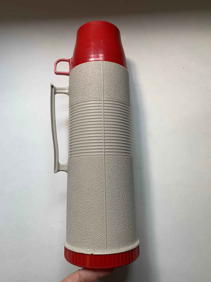 Vintage Thermos, Thermos Quart Size with Three Drink Cups, Removable Thermos Insert, Model 2402 Thermos, Cream Colour Brick Red Thermos 24F