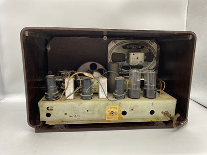 RCA Victor 531F Bakelite Short Wave Radio, Rare 1949 RCA Victor Tube Radio, Tabletop Rca Victor Short wave Radio, His Masters Voice Emblem