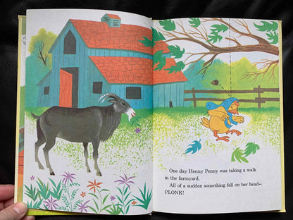 Vintage Henny Penny and the Big Bad Wolf, 1978 Walt Disney Book, Disney’s Wonderful World of Reading, First American Edition, Disney book