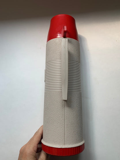 Vintage Thermos, Thermos Quart Size with Three Drink Cups, Removable Thermos Insert, Model 2402 Thermos, Cream Colour Brick Red Thermos 24F