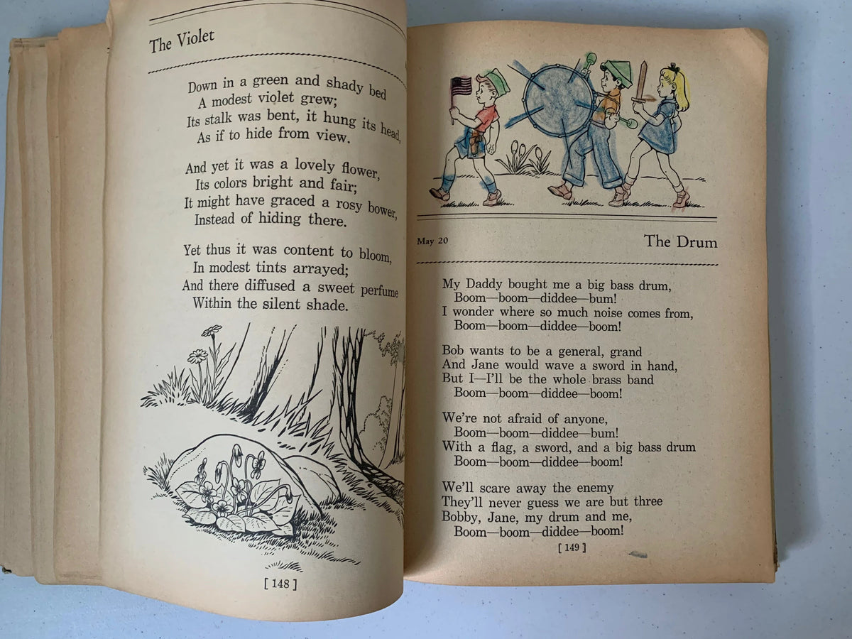 Vintage 365 Bedtime Nursery Rhymes, 1946 Whitman Publishing Company, Kids Bedtime Stories, Vintage Bedtime Stories, Vintage Nursery Rhymes
