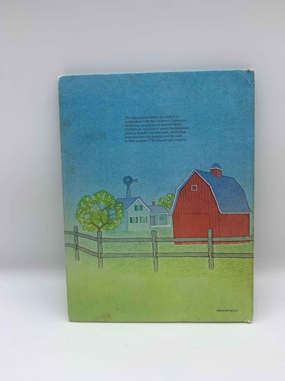 Sesame Street Down on the Farm with Grover 1980, Jim Hensons Sesame Street Muppets Book, CTW Book, Vintage Sesame Street Grover Farm  Book