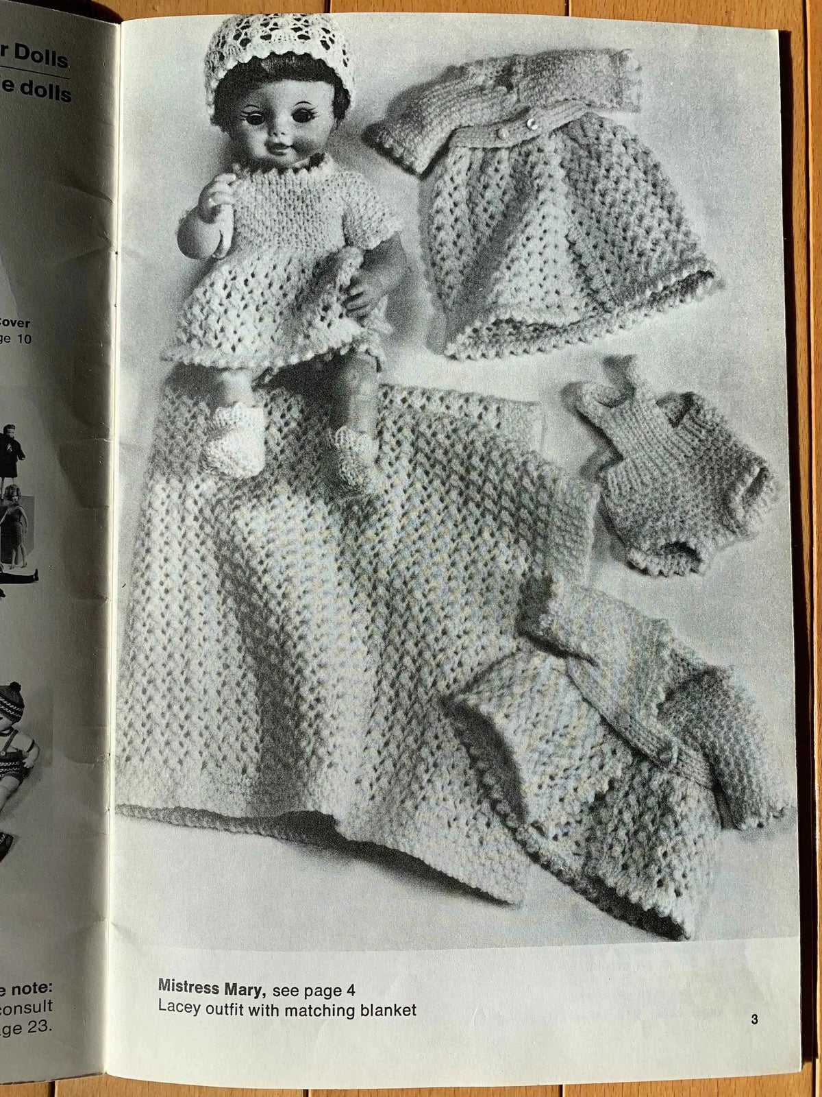 Vintage Patons Beehive Just For Dolls Pattern Book, Knit Dolls Clothing Pattern, Knit Barbie Clothing Pattern, Patons Beehive Doll Clothes