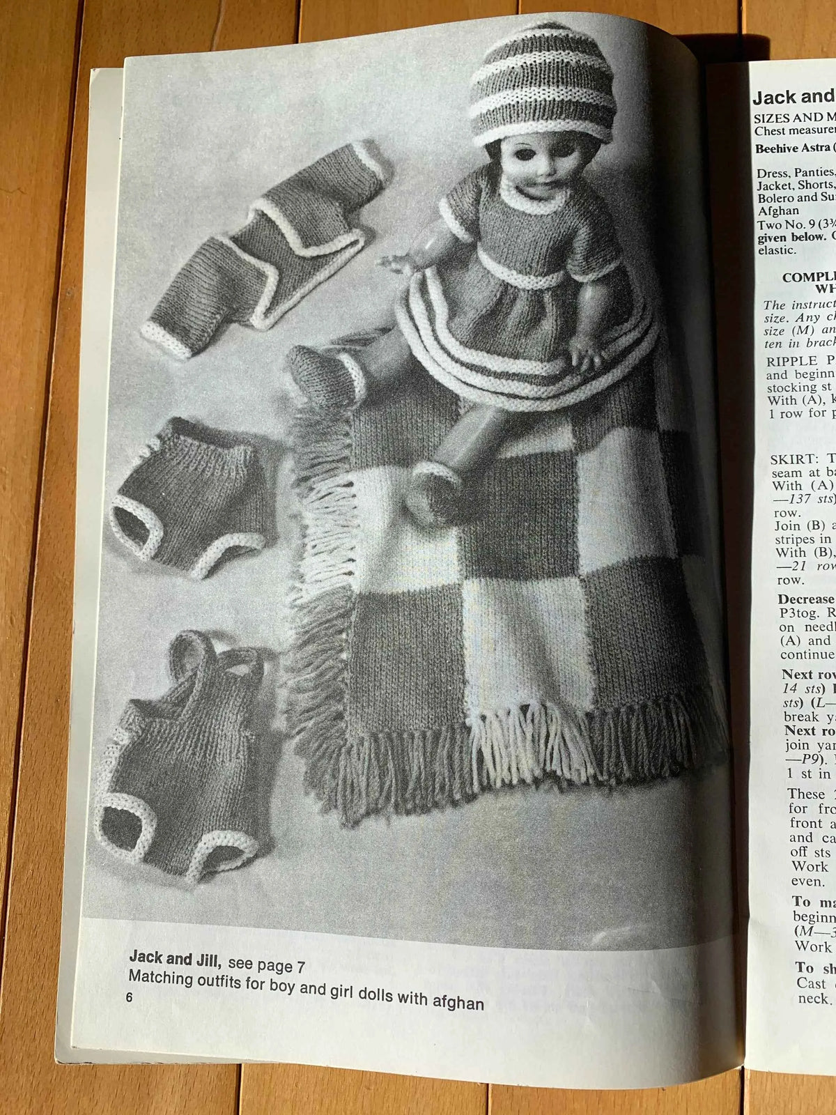 Vintage Patons Beehive Just For Dolls Pattern Book, Knit Dolls Clothing Pattern, Knit Barbie Clothing Pattern, Patons Beehive Doll Clothes