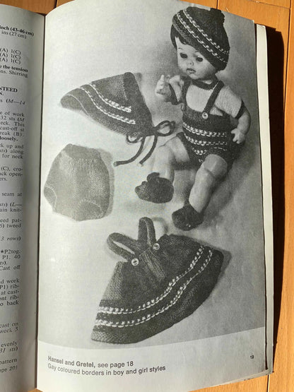 Vintage Patons Beehive Just For Dolls Pattern Book, Knit Dolls Clothing Pattern, Knit Barbie Clothing Pattern, Patons Beehive Doll Clothes
