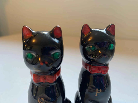 Vintage Siamese Black Cat Salt & Pepper Shaker, Green Gem Eyes Cat Japan Salt and Pepper, Black Cat with Red Bow Salt and Pepper Shaker, Cat