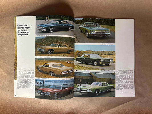 Vintage 1972 Chevrolet Caprice/Impala/Bel Air/Biscayne Car Brochure, Chevrolet GM Canada 1972 Caprice Classic Brochure, 1972 Chevy Impala