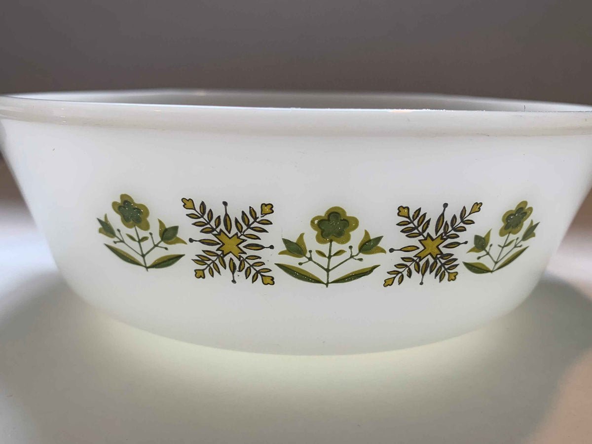 Vintage Fire King Meadow Green Flower Pattern Set of 2 Casserole Dishes, 1.5 Quart Anchor Hocking Casserole Dish, Vintage Milk Glass Bakers