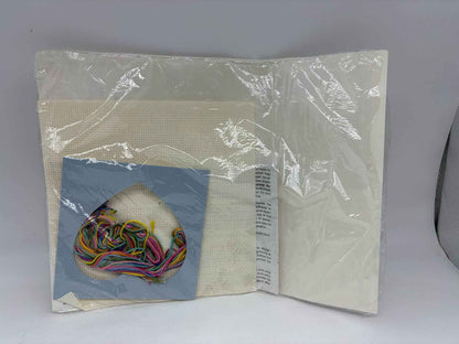 The Creative Circle Kit, 1696 Heart Bouquet Needlecraft Kit 1988, 5” x 5” Heart Bouquet Embroidery Kit, Wildflowers, Heart Cross Stitch Kit